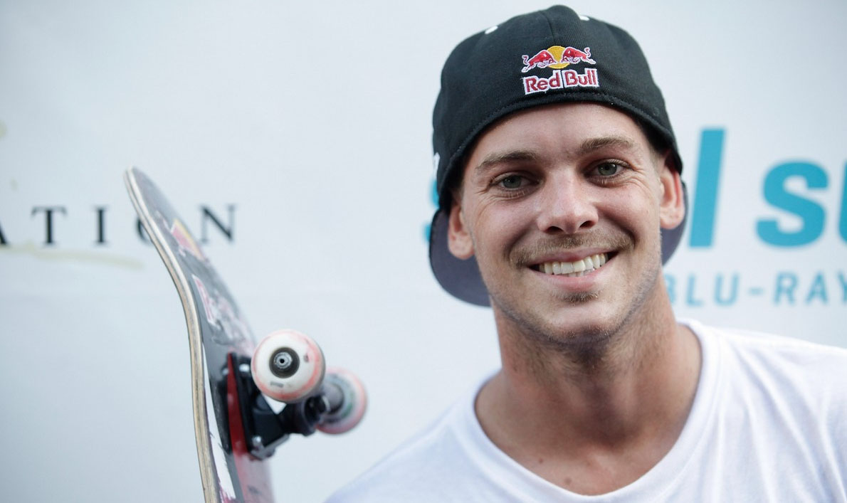 Ryan Sheckler Gets Robbed of $100K in Jewels by A Stripper While He Sleeps Like a Baby!