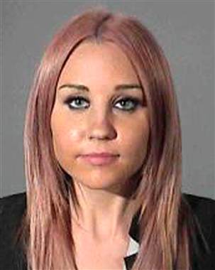 Amanda Bynes Arrested for DUI After Crashing Into A Cop Car!