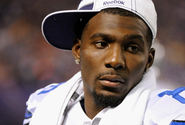Dez Bryant was arrested for laying hands on his own MOM!