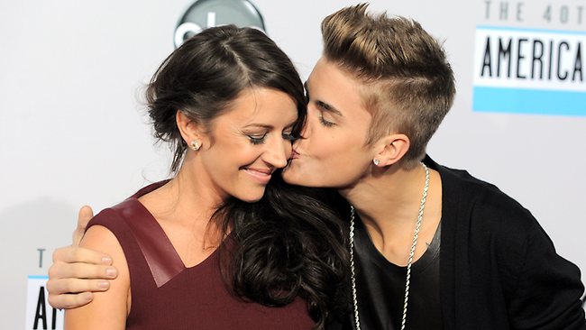 Justin Bieber’s Mom, Writes a Tell all Book, Suicide, Sexual Abuse, Drugs and Baby a Bieber.
