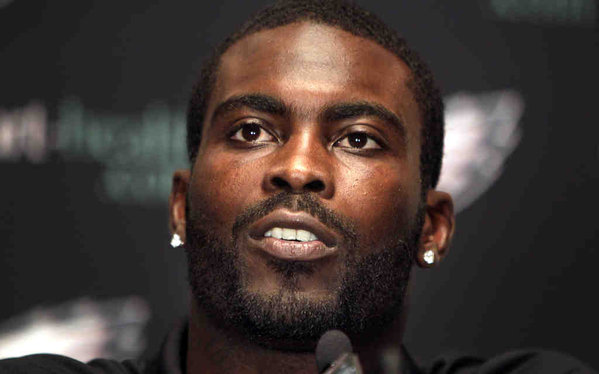Michael Vick Cancels Book Signing Tour Due to “Credible” Death Threats