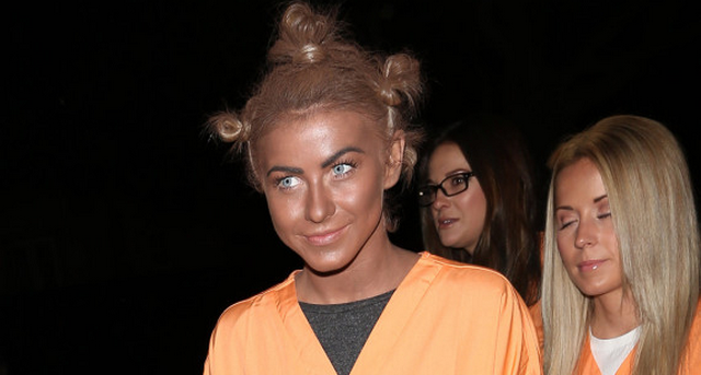Julianne Hough Forced To Apologize For Her Offensive Halloween Costume