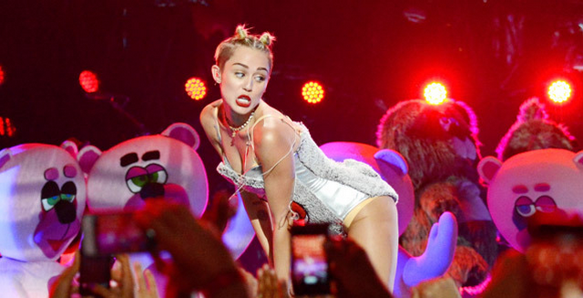Dancing Teddy Bear Claims Dancing For Miley Cyrus Is “Degrading”