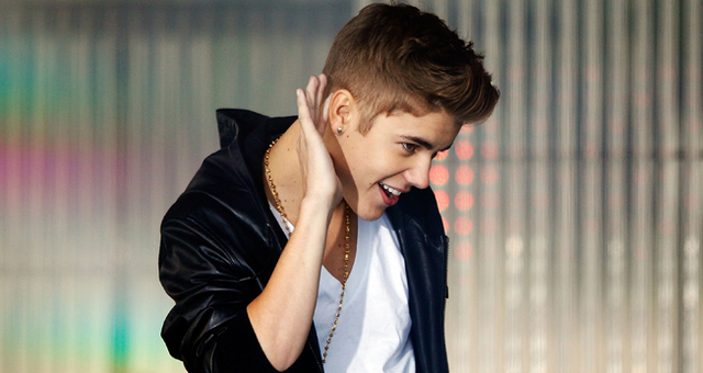 Justin Bieber’s Crazy Fans Get Him Kicked Out Of Hotel In Argentina