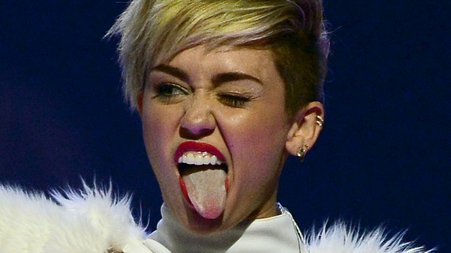 Miley Cyrus Reveals The Real Reason She’s Always Sticking Her Tongue Out