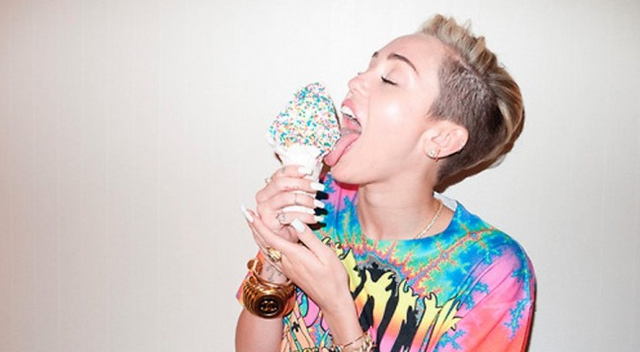Miley Cyrus Posts Topless Selfie On Twitter, See The Painful-Looking Photo Inside!