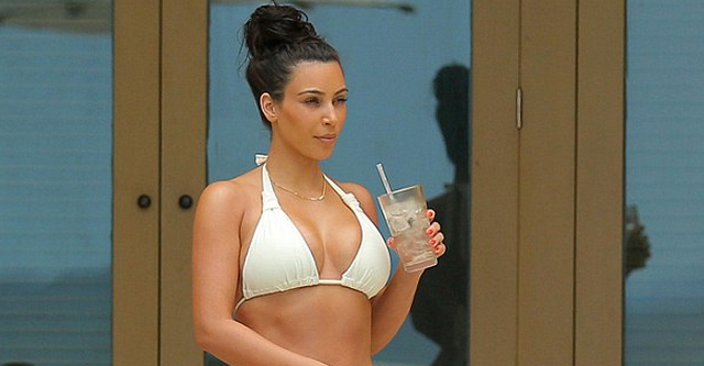 Kim Kardashian’s Vacation Body Is Looking Good In Tiny White Bikini (PHOTOS)