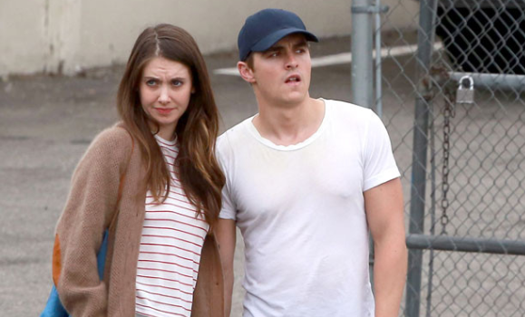 579px x 350px - Alison Brie Is Off The Dream Market, Actress Gets Engaged To Dave Franco!  Ring Photo Inside! - T.V.S.T.