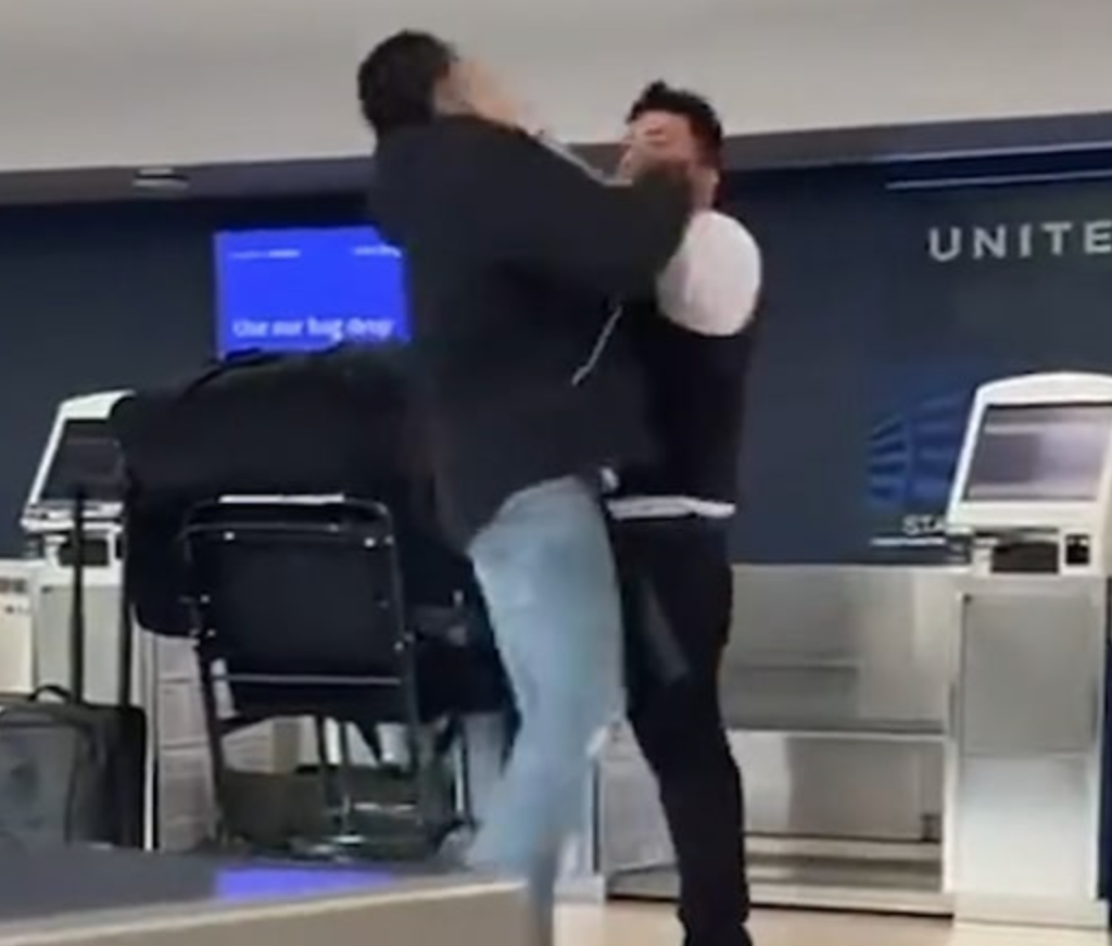 BRUTAL FIGHT: Passenger Beats The Snot Out Of United Airlines Employee At Newark Airport (VIDEO)