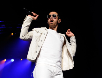 Joe Jonas Jokes He Needed Lots Of Therapy After Pooping His Pants On Stage