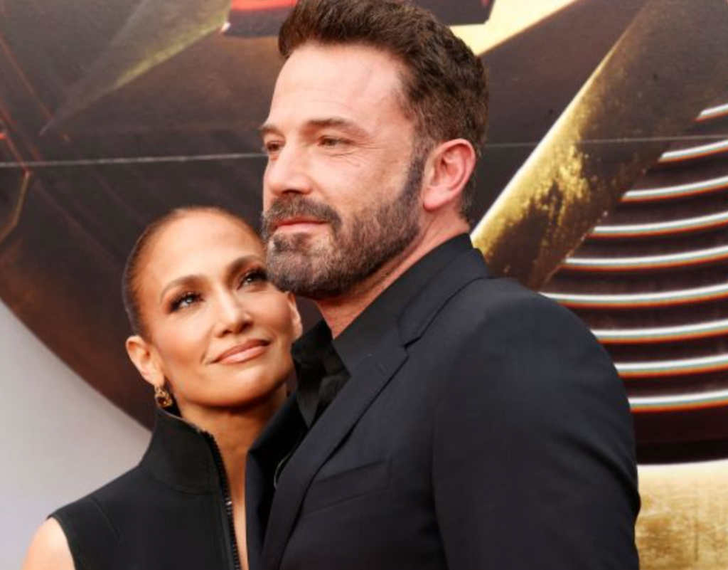 Photos Appear To Show Jennifer Lopez And Ben Affleck Getting Into Heated Argument