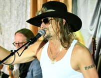 Kid Rock Pulls Out A Gun And Says The N-Word Repeatedly During Bizarre Rolling Stone Interview