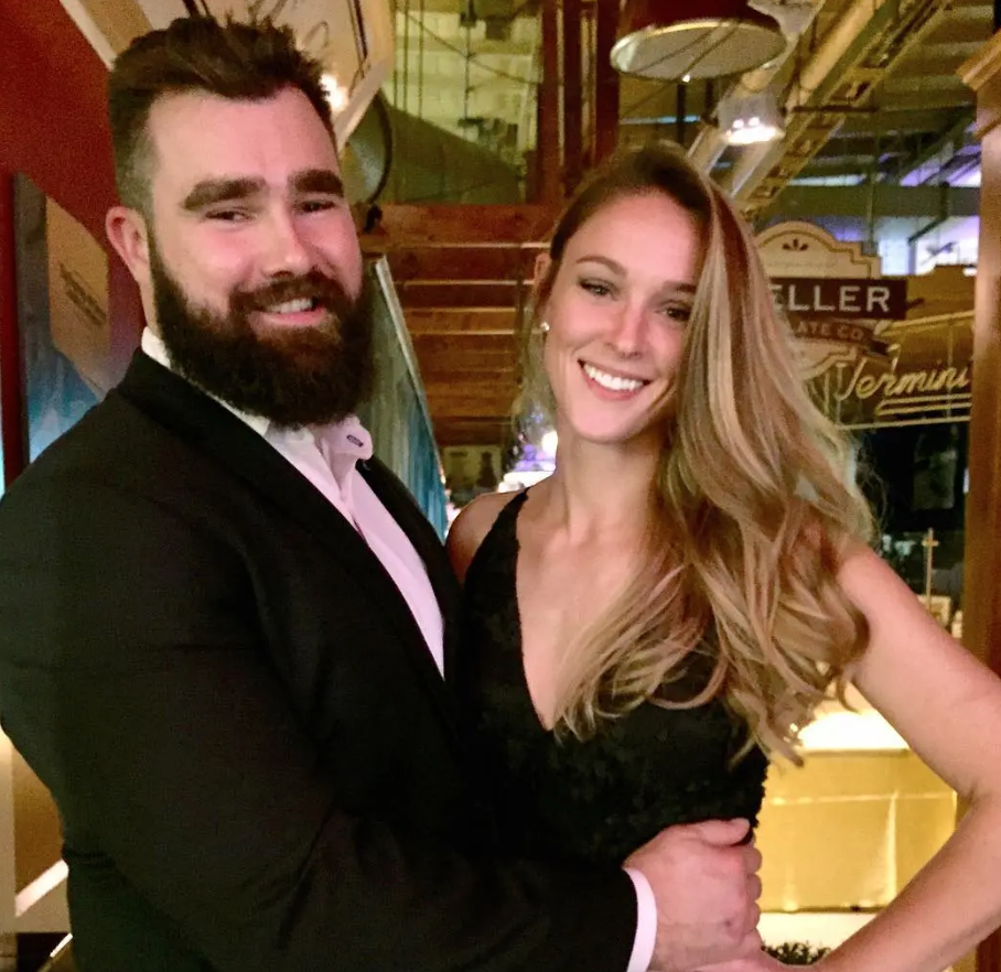 Jason Kelce’s Wife, Kylie, Gets Into Screaming Match With “Fan” Who Wanted Photo